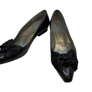 Yves Saint Laurent Black Leather 35.5 Pumps
